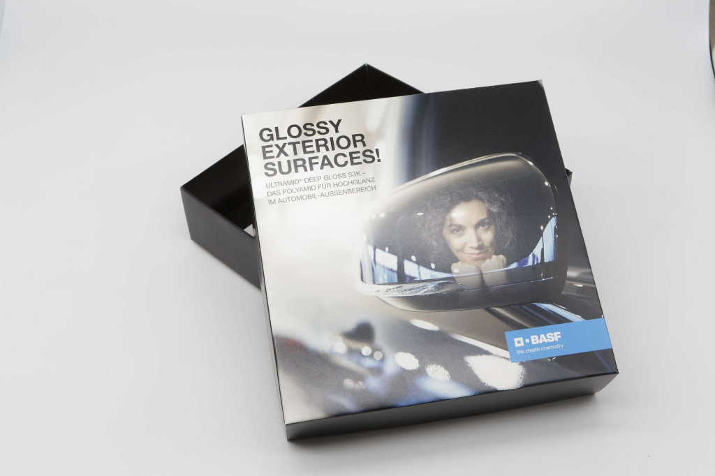 Glossy-Box